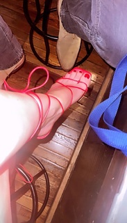 Alicia Agneson feet photo 1