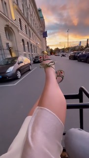 Alicia Agneson feet photo 2