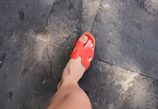 Alicia Agneson feet photo 14