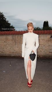 Alicia Agneson feet photo 11