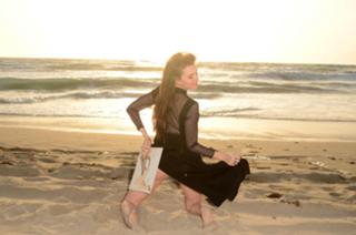 Alicia Arden feet photo 3