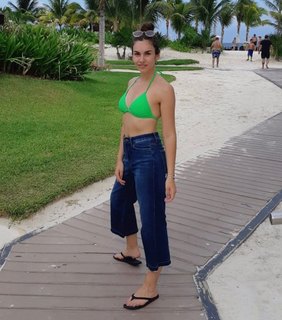 Alicia Atout feet photo 3
