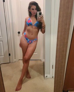 Alicia Atout feet photo 17