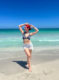 Alicia Atout feet photo 5
