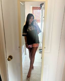 Alicia Atout feet photo 11