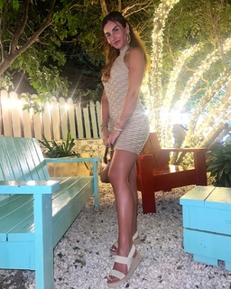 Alicia Atout feet photo 5