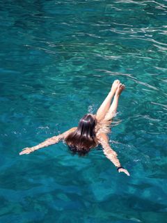 Alicia Atout feet photo 3