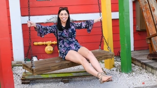 Alicia Aucoin feet photo 15
