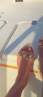 Alicia Aucoin feet photo 18