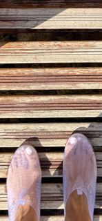Alicia Aucoin feet photo 1