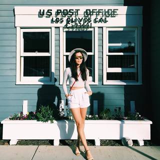 Alicia Hannah-Kim feet photo 8