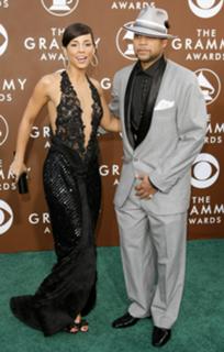 Alicia Keys feet photo thumbnail