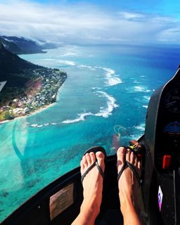 Alicia Leigh Willis feet photo 3