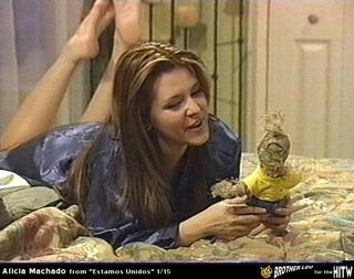 Alicia Machado feet photo thumbnail