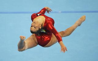 Alicia Sacramone feet photo 7