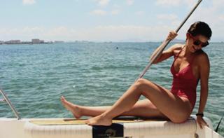 Alicia Sanz feet photo 3