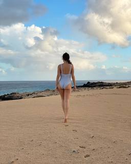 Alicia Sanz feet photo 15