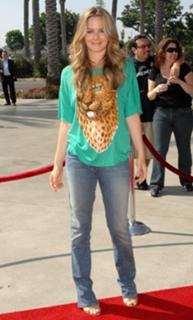 Alicia Silverstone feet photo thumbnail