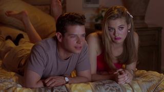 Alicia Silverstone feet photo thumbnail