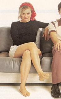 Alicia Silverstone feet photo thumbnail