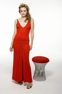 Alicia Silverstone feet photo thumbnail