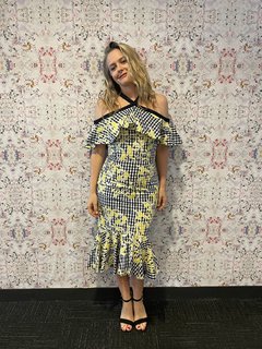 Alicia Silverstone feet photo thumbnail