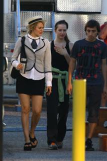 Alicia Silverstone feet photo thumbnail