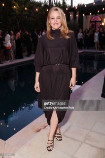Alicia Silverstone feet photo 3