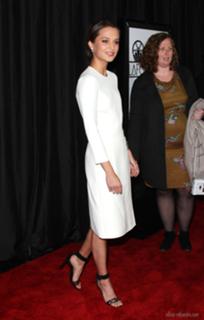 Alicia Vikander feet photo thumbnail
