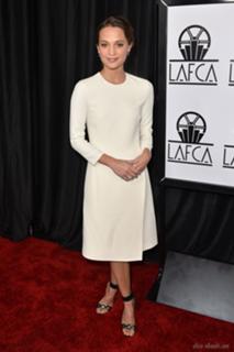 Alicia Vikander feet photo thumbnail