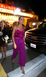 Alicia Vikander feet photo thumbnail