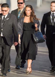 Alicia Vikander feet photo thumbnail
