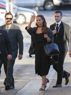 Alicia Vikander feet photo thumbnail