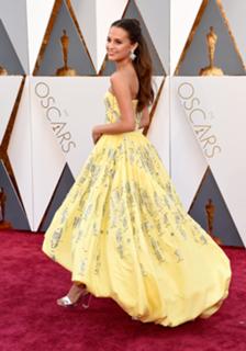 Alicia Vikander feet photo thumbnail