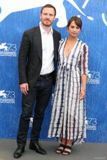 Alicia Vikander feet photo thumbnail