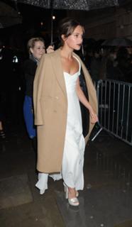 Alicia Vikander feet photo thumbnail