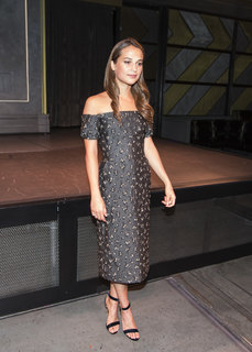 Alicia Vikander feet photo thumbnail