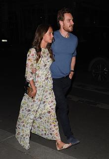 Alicia Vikander feet photo thumbnail