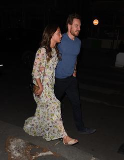 Alicia Vikander feet photo thumbnail