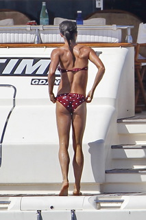 Alicia Vikander feet photo thumbnail
