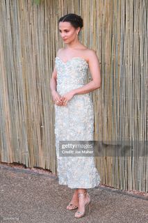 Alicia Vikander feet photo thumbnail