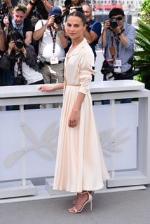 Alicia Vikander feet photo 6