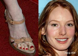 Alicia Witt feet photo thumbnail