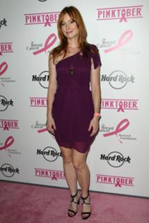 Alicia Witt feet photo thumbnail