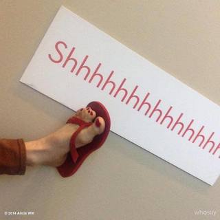 Alicia Witt feet photo thumbnail