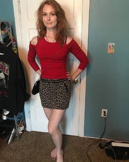 Alicia Witt feet photo thumbnail