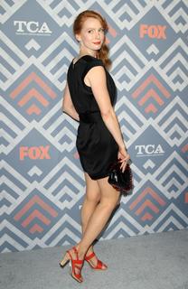 Alicia Witt feet photo thumbnail