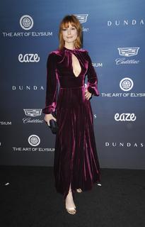 Alicia Witt feet photo thumbnail