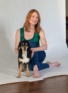 Alicia Witt feet photo thumbnail