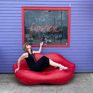 Alicia Witt feet photo thumbnail
